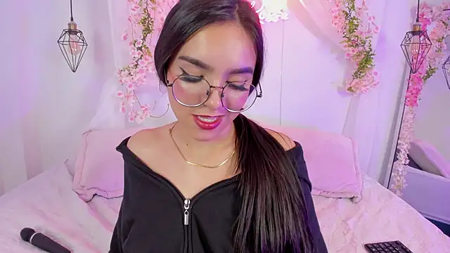 eimi_rosse18 - Eimi_rosse18's free webcam - UK Sex Cams