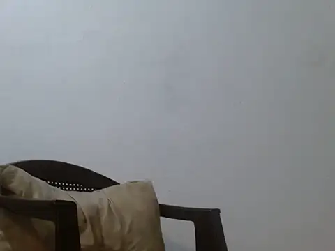 Larry-n-clouds webcam