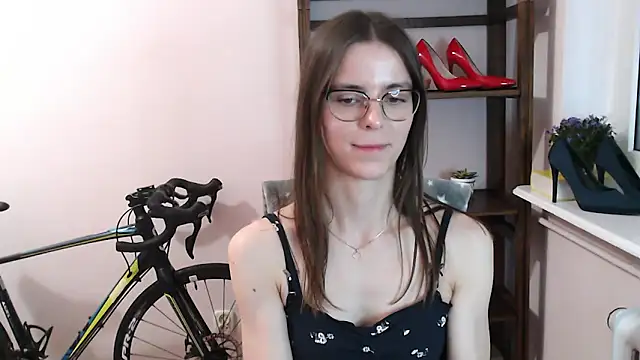 love_megi - Love_megi's free webcam