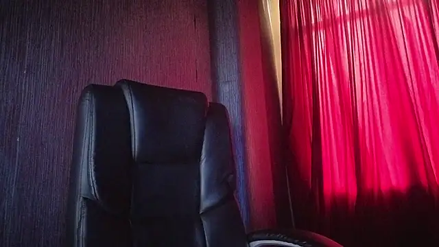 Mistressolivia07 webcam