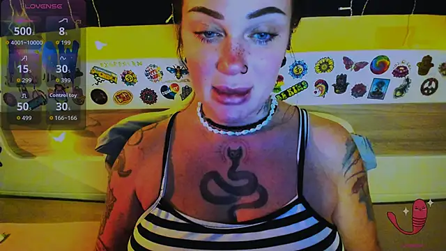 EllieOz webcam