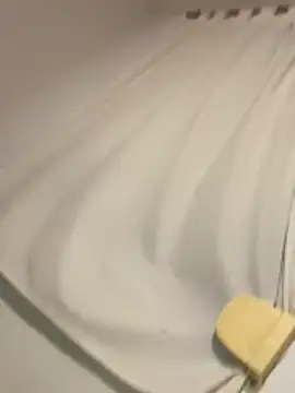 CubanHotMilk21 webcam