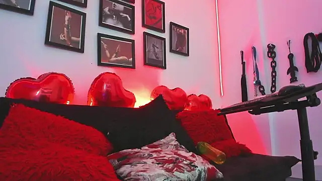 MistressNyx_cg webcam