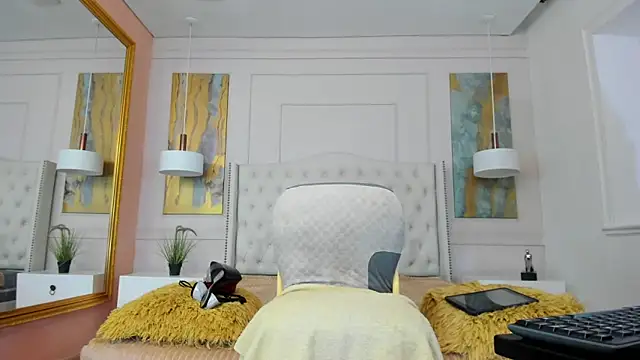 RosaliaMontero webcam