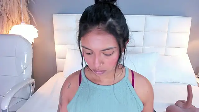 _BunnyNaugthy webcam