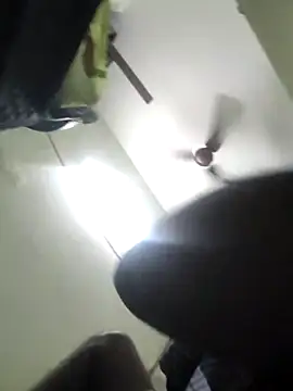 vickyins480000 - Vickyins480000's free webcam - UK Sex Cams