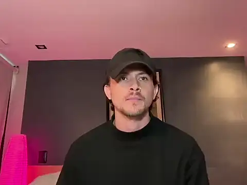 mcklister_kinky_feets webcam