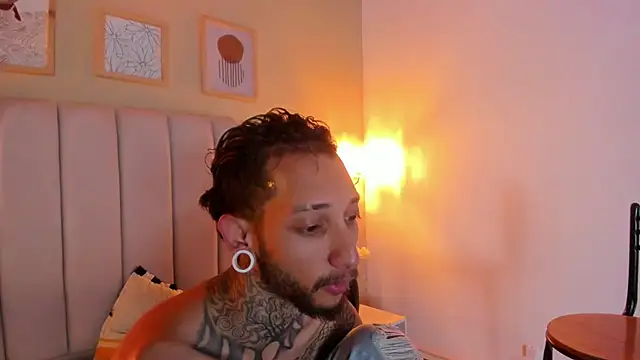 axel_valtier - Axel_valtier's free webcam - UK Sex Cams