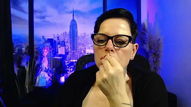 ninarandmann - Ninarandmann's free webcam