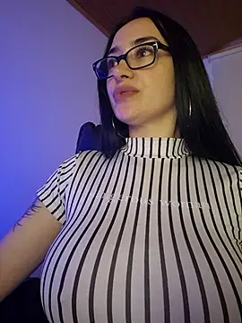 Webcam Model (preetypeach)  is live.Free join now!