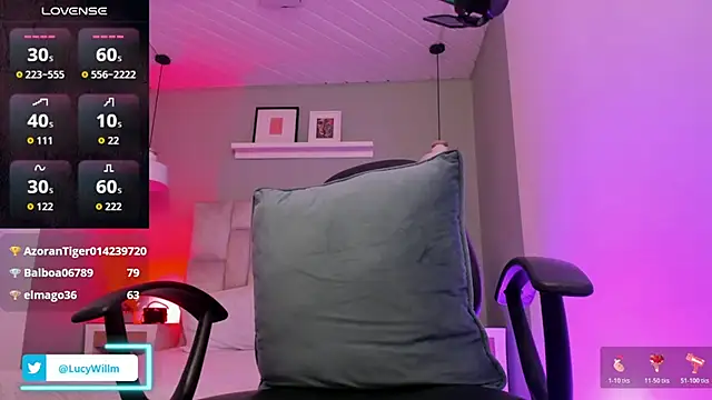 Lucy_Williiams webcam