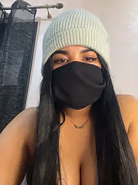 Nabila-hanouna webcam