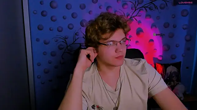 lucas_long_ - Lucas_long_'s free webcam - UK Sex Cams