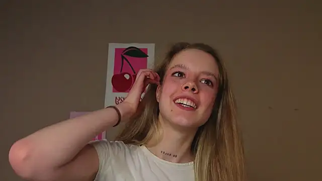 TiffinyMergist webcam