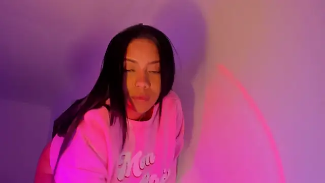 NicolePasqualott webcam