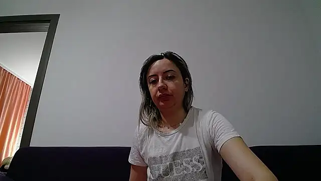 julianna68 - Julianna68's free webcam - UK Sex Cams
