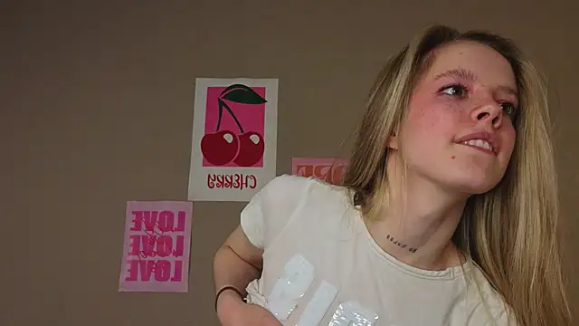 TiffinyMergist webcam