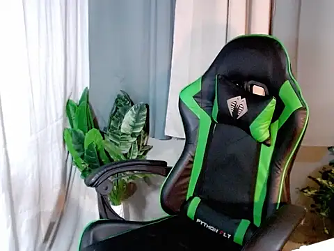 AsianCuteGuy21 webcam