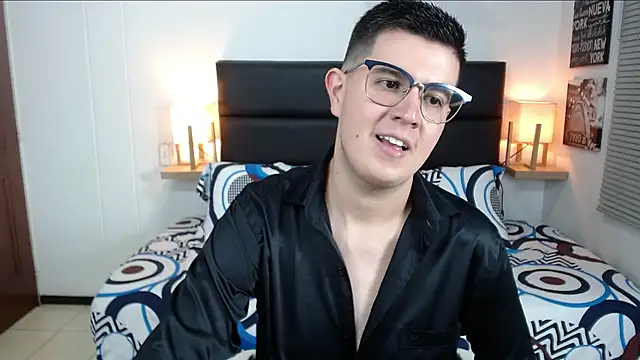 dylan_santiago_ webcam