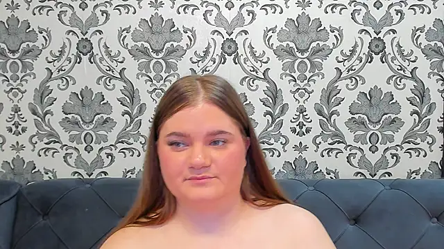 LissaBigTitts webcam