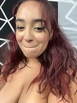 NaughtyNinnaXXX webcam