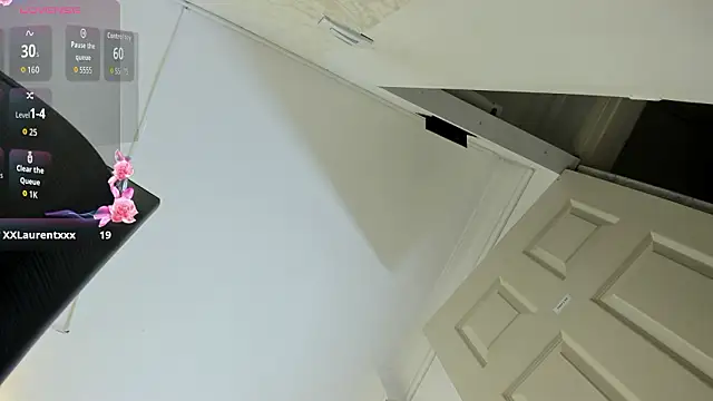 Miiss_Aurora_ webcam