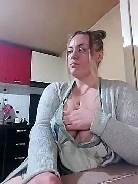BigBoobsMia120 webcam