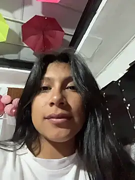 LinnaGardenia webcam