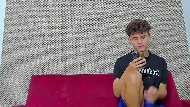 willy_sexxx18 webcam