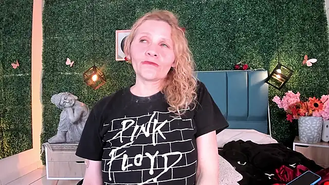 Evangelyne_rose webcam