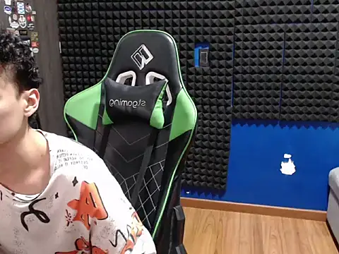 Mr_Lollipop77 webcam