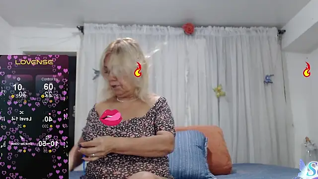 linapalacios - Linapalacios's free webcam - UK Sex Cams