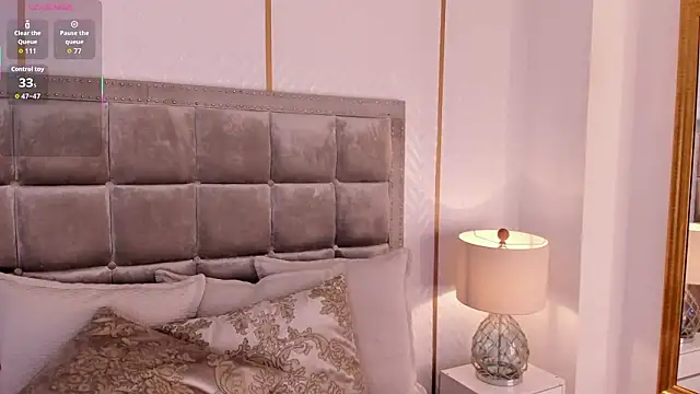 zaravesari - ZaraVesari's free webcam - UK Sex Cams