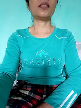 Lovepussyhair webcam