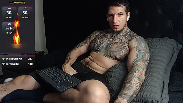 Shane_Clay webcam