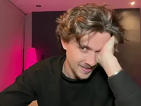 mcklister_kinky_feets webcam