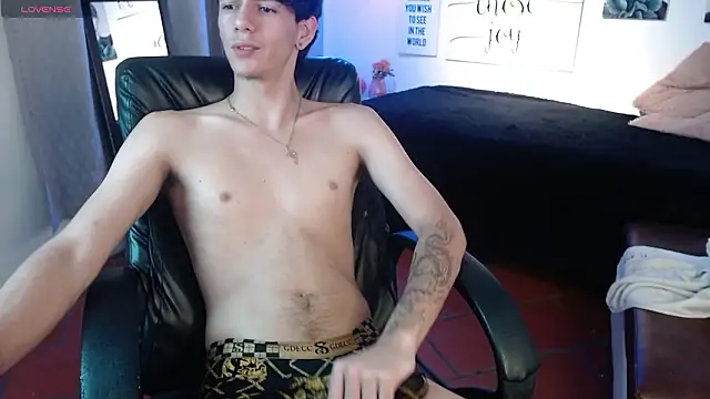 AmethystShadow17 webcam