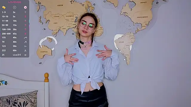 eddiechery (F teen) - Suck my fingers