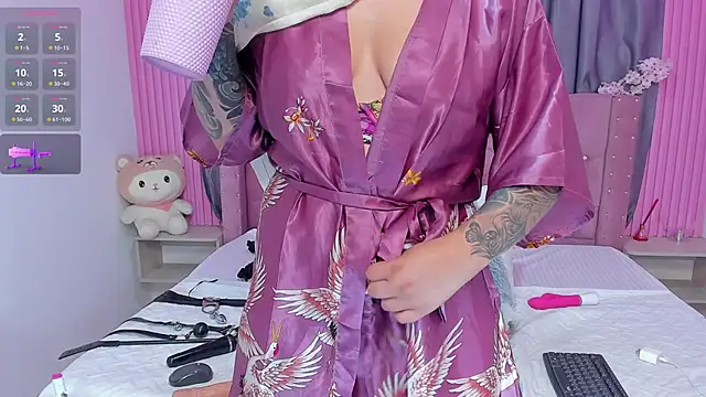 nayla-mouna - Nayla-Mouna's free webcam - UK Sex Cams