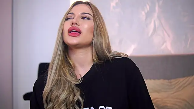 Chloe_GraceeX webcam