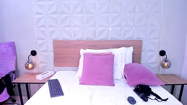 Stacey_white_ webcam