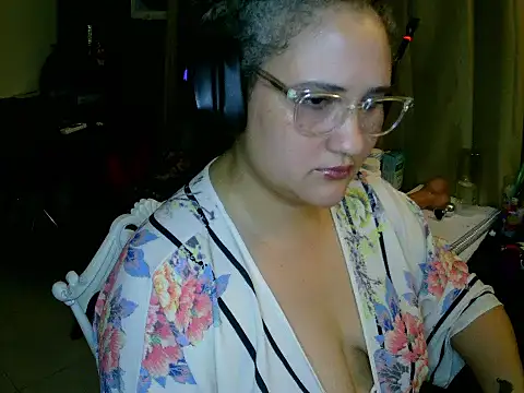 lolalicious_7583 webcam