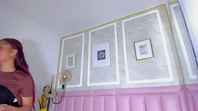 HoollyHendrix webcam