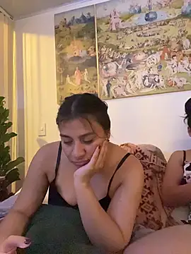 Poli_amor2025 webcam