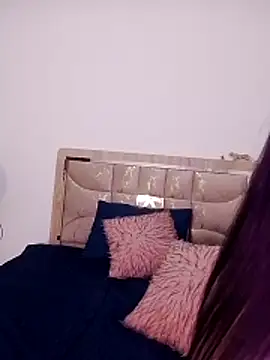 Webcam Model (Hot-inasss)  is live.Free join now!