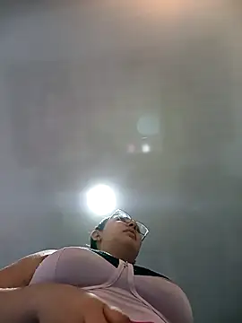 you-kitty2025 - You-kitty2025's free webcam - UK Sex Cams