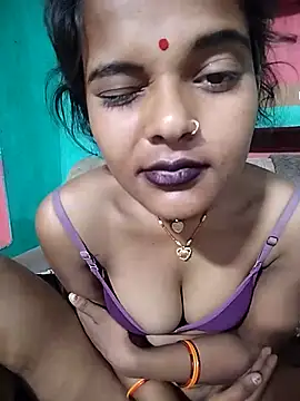 Webcam Model (Maya_bhoji)  is live.Free join now!