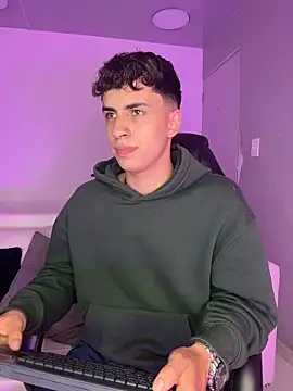 AdrianRinaldi webcam