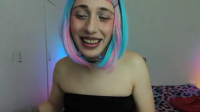 HoneyValentine webcam