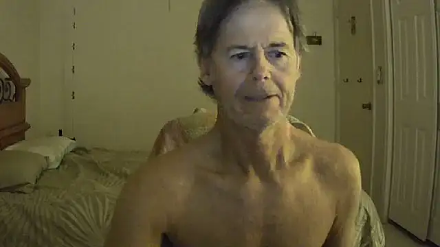 nakeedcowboi65 webcam